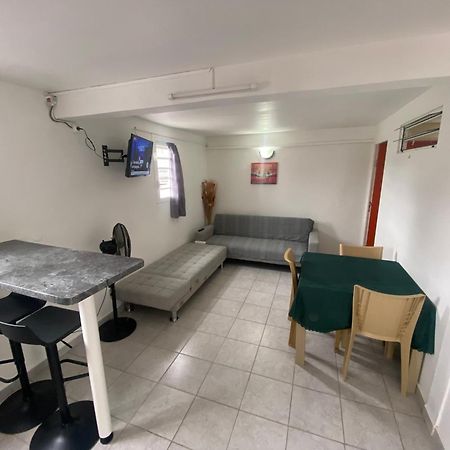 Logement De 40M2 Avec Terrasse, Moderne Et Equipe Petit-Canal Eksteriør bilde
