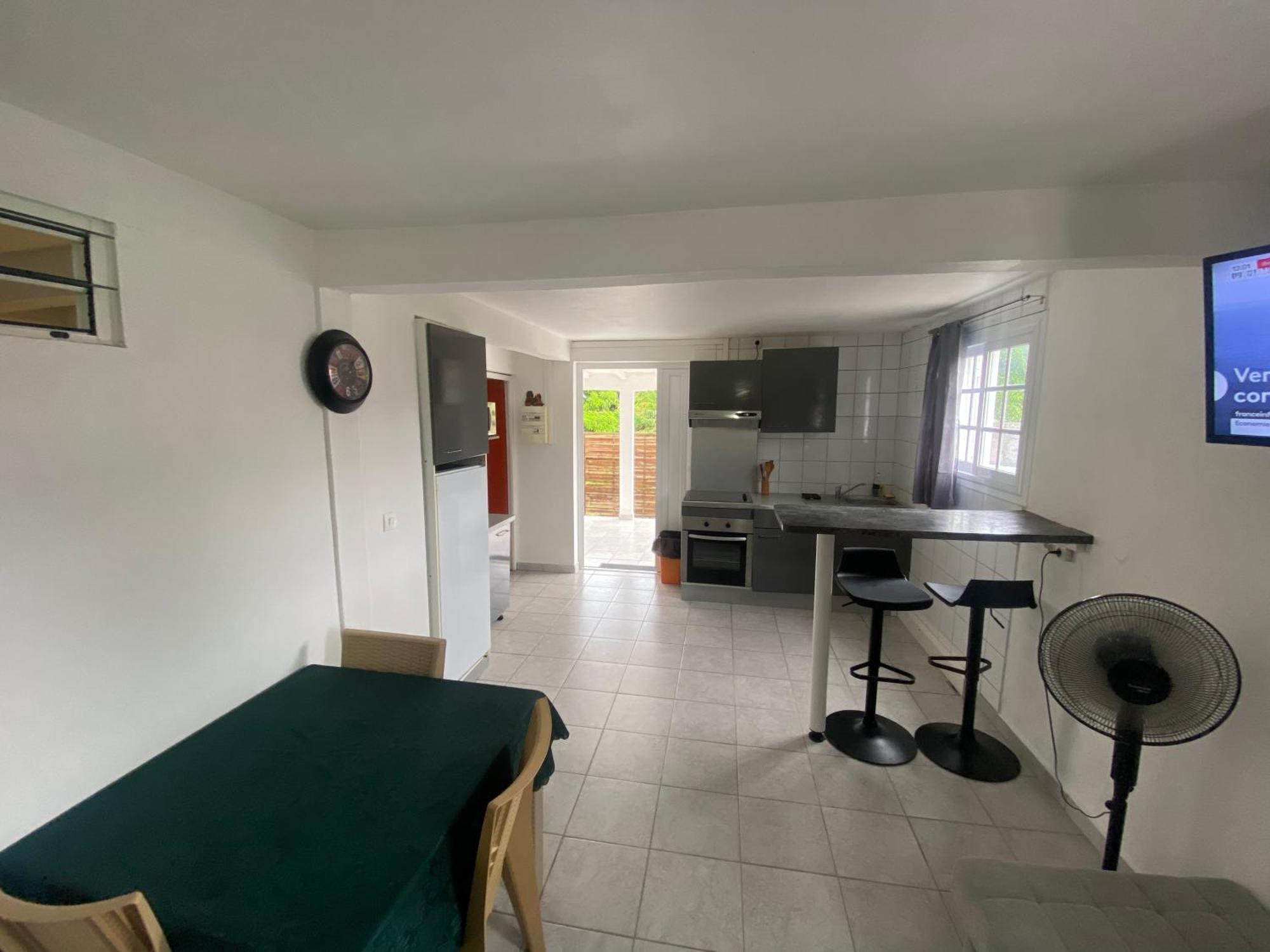 Logement De 40M2 Avec Terrasse, Moderne Et Equipe Petit-Canal Eksteriør bilde