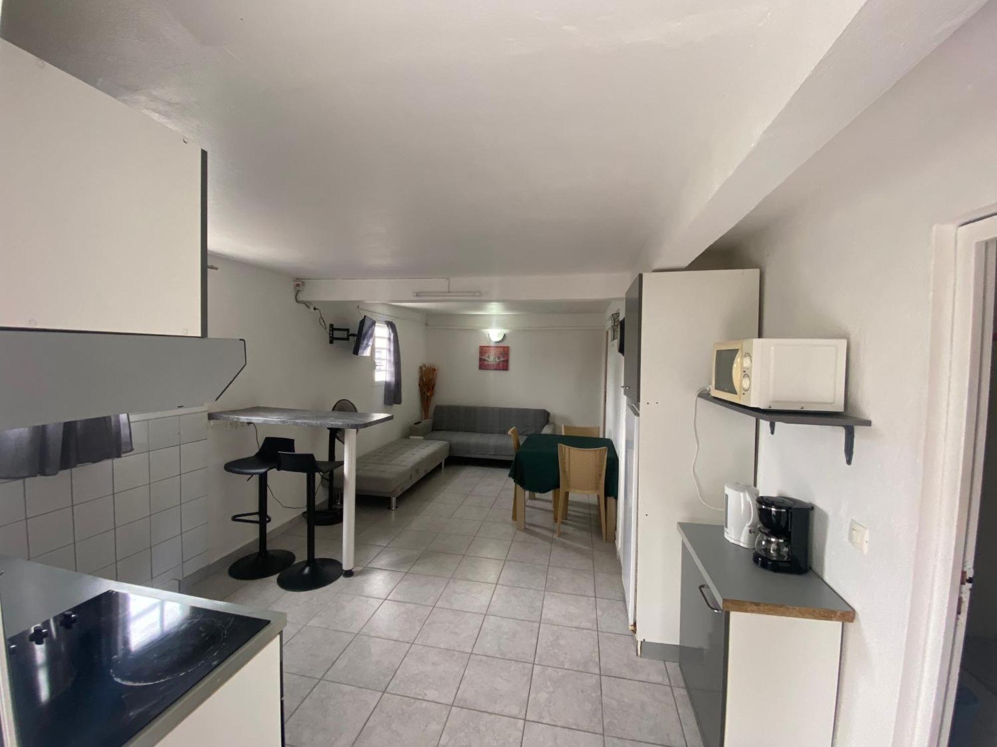 Logement De 40M2 Avec Terrasse, Moderne Et Equipe Petit-Canal Eksteriør bilde
